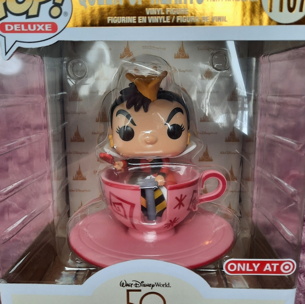 Funko Pop Queen of Hearts at the Mad Tea Party 1107